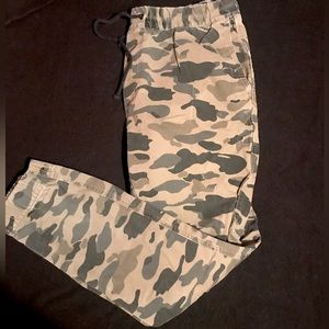Mens Camouflage joggers